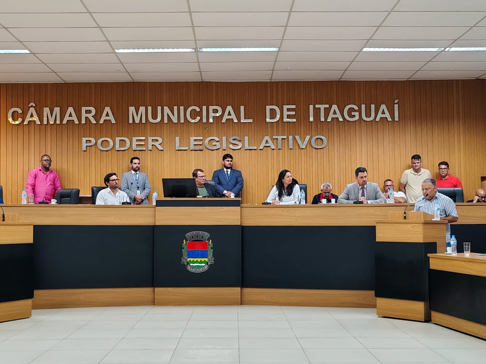 COLETA DE LIXO: LEGISLATIVO SOLICITA REQUERIMENTO DE INFORMAÇÕES AO EXECUTIVO SOBRE FALHAS NO SERVIÇO
