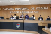 PLENÁRIO APROVA PROPOSTA QUE AMPLIA O CUIDADO ÀS MÃES NA REDE PÚBLICA