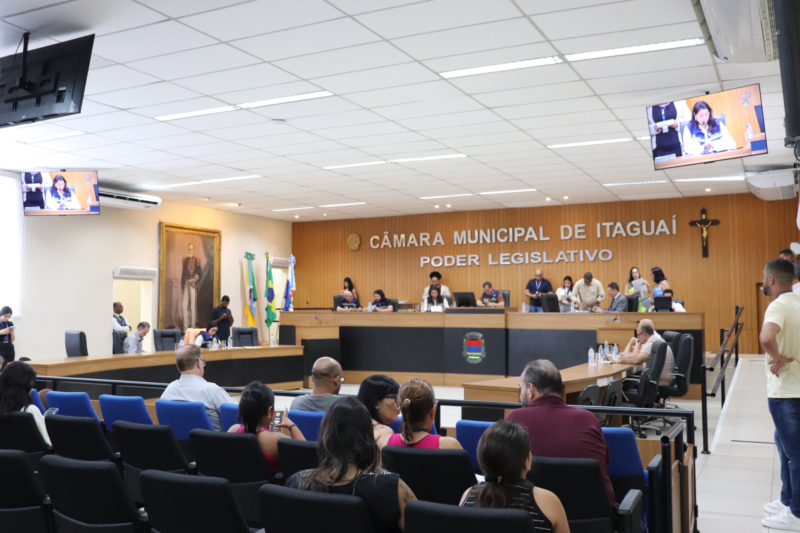 VEREADORAS TÊM APROVADOS PROJETOS QUE DEFENDEM MULHERES